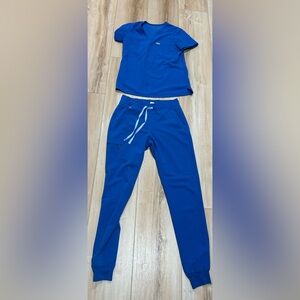 FIGS royal blue XS top, S/T jogger bottoms